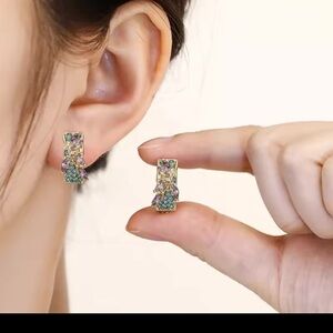 Elegant Leaf Design Earrings